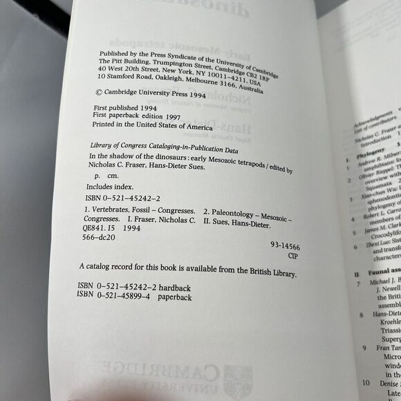 IN THE SHADOW OF THE DINOSAURS: EARLY MESOZOIC TETRAPODS By Nicholas C. Fraser - Picture 6 of 12